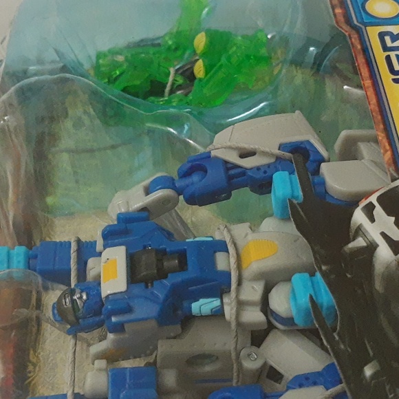 Transformers Power Core Combiners Searchlight with Backwind, 2 Pack SEALED - Picture 11 of 15